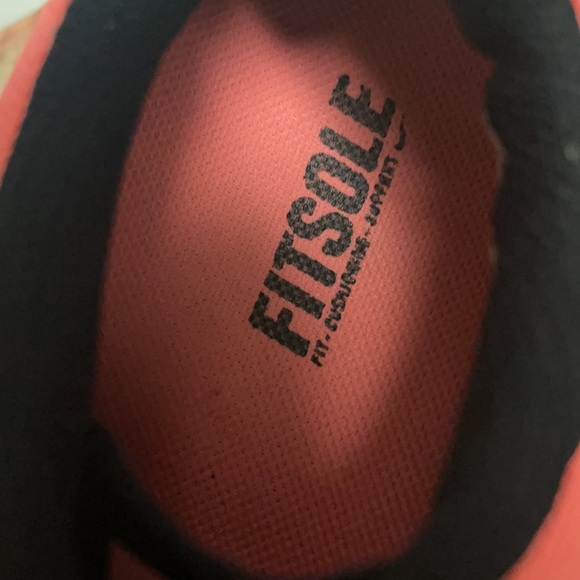 Nike FitSole Tennies - Picture 3 of 6